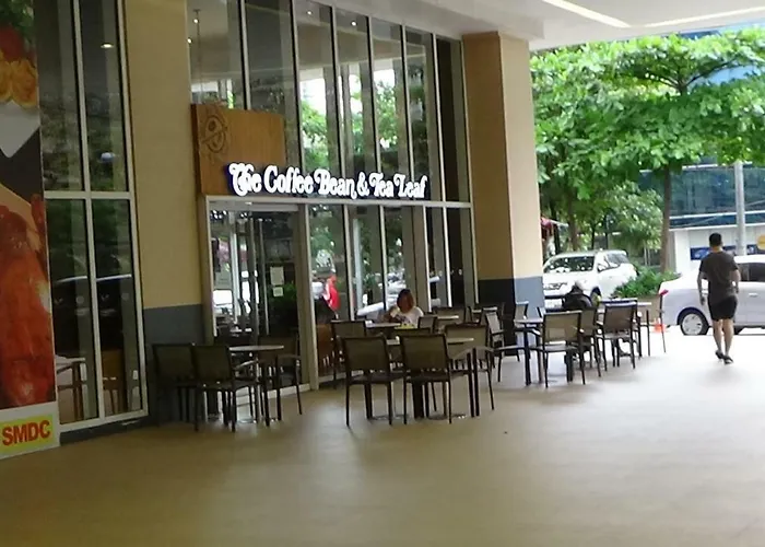 Apartamento 1br Makati Condo-pool View With Fiber Line Internet *